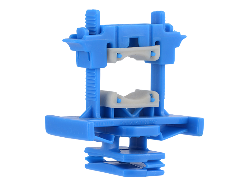 Variable Closure Isolation Strut Clamp with Pad | HoldRite